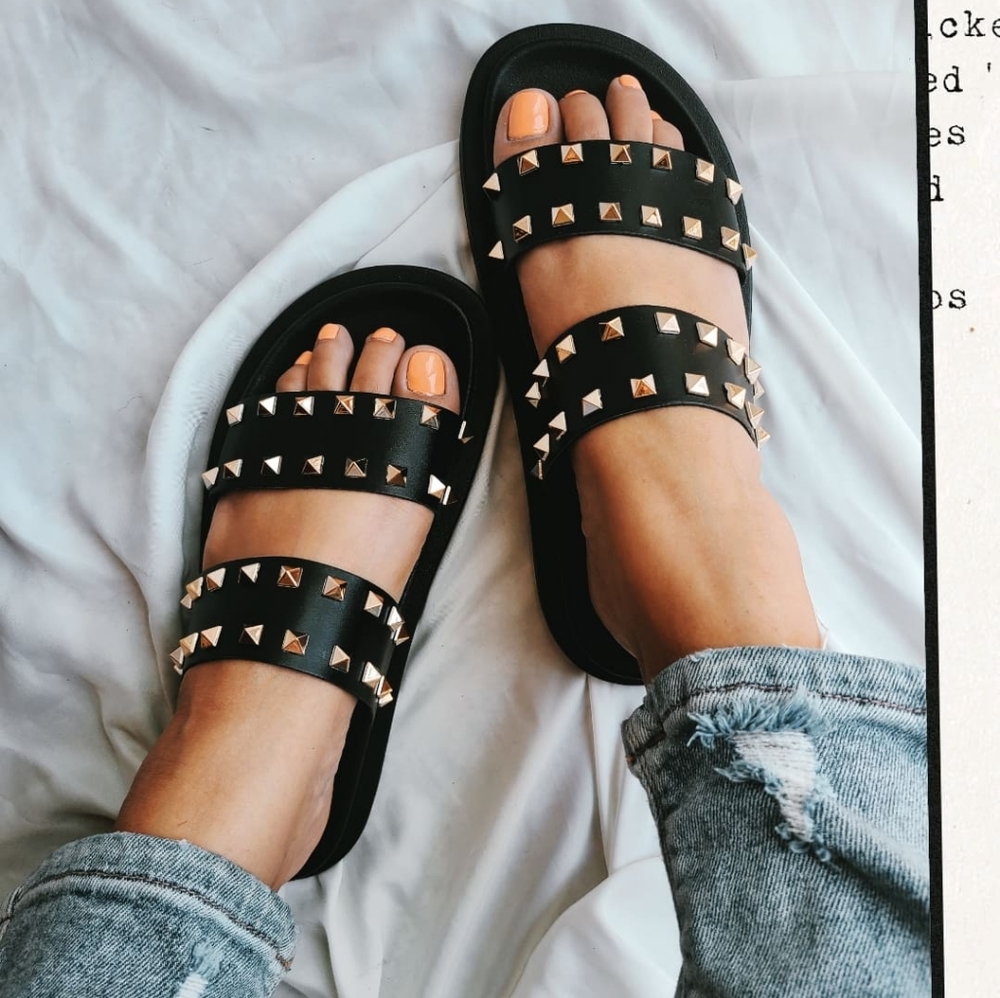 🚨LAST PAIR// Black spike Slide - Picture 3 of 4
